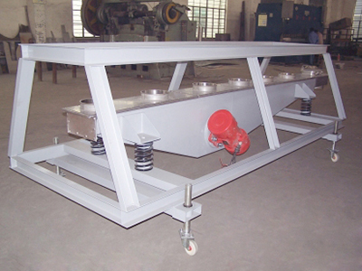 振（zhèn）動輸送機