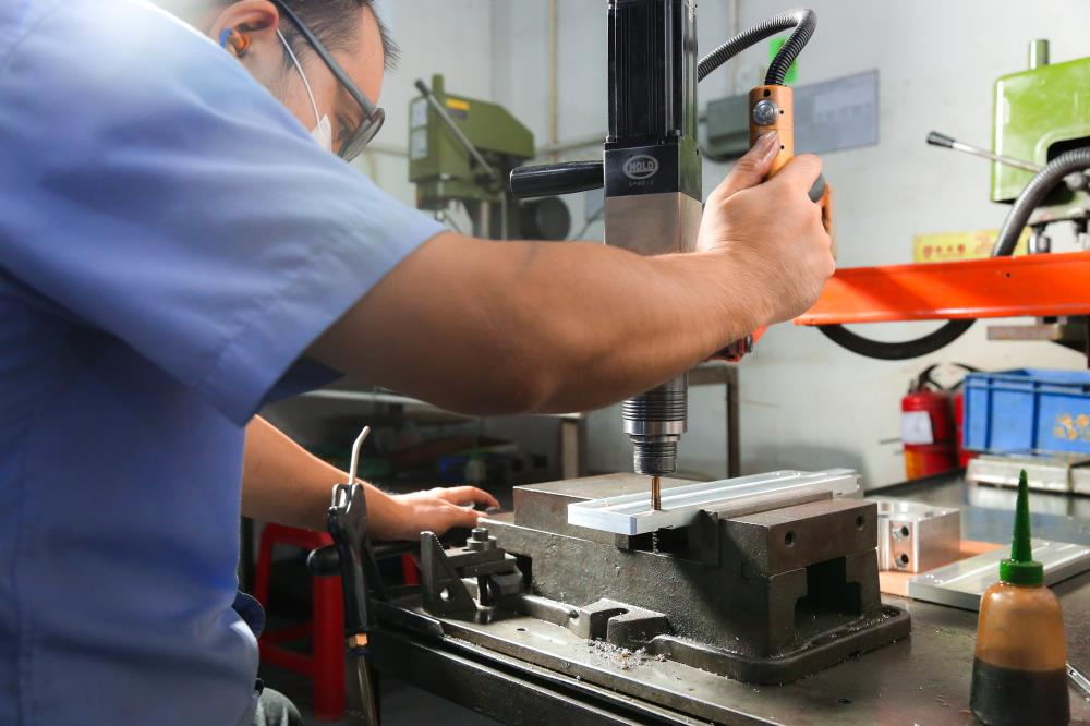 日常(cháng)使用cnc加工中心的(de)設計標準是什麽?