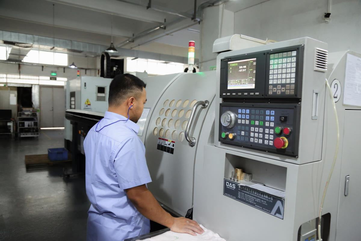 cnc加工中心振動的(de)原因有哪(nǎ)些呢?