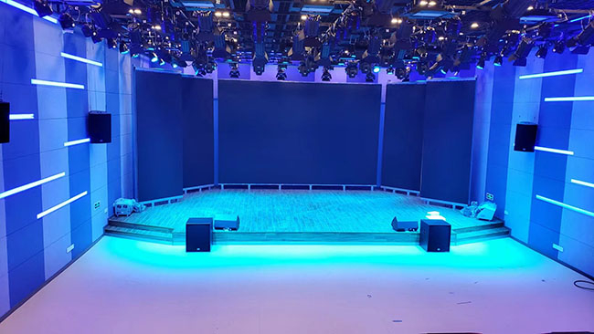 LED：舞台燈光的理想替代（dài）光源